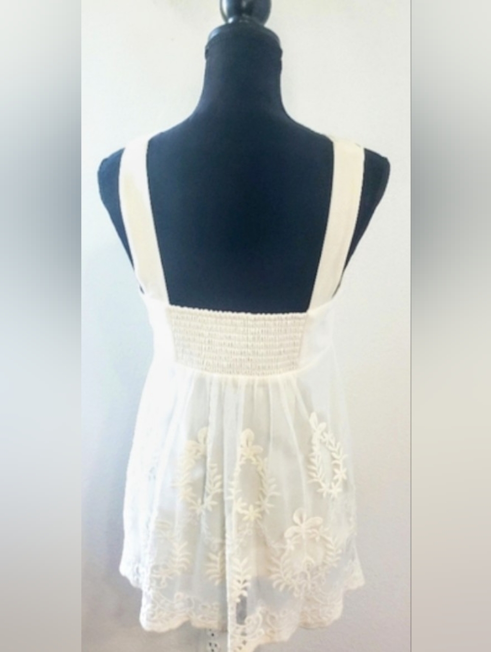 Boho Summer Boston Proper White Embroidered Lace Tank Top - Picture 6 of 11